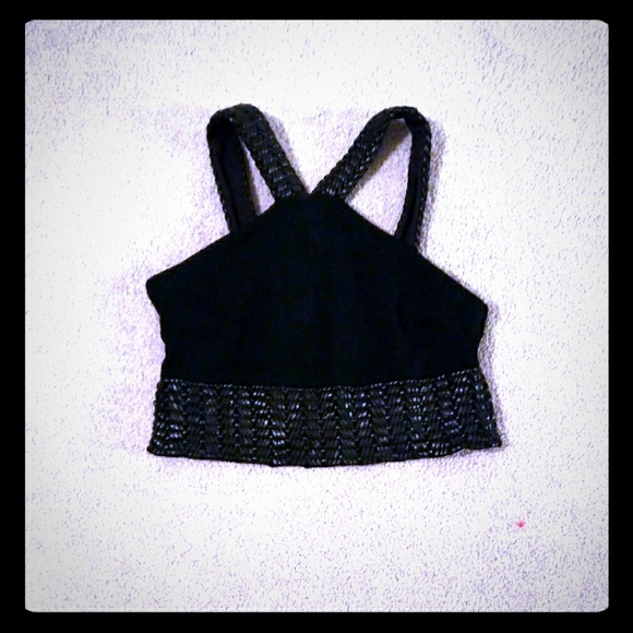 bebe Tops - Bebe- black crop top w- faux leather detail Sz L